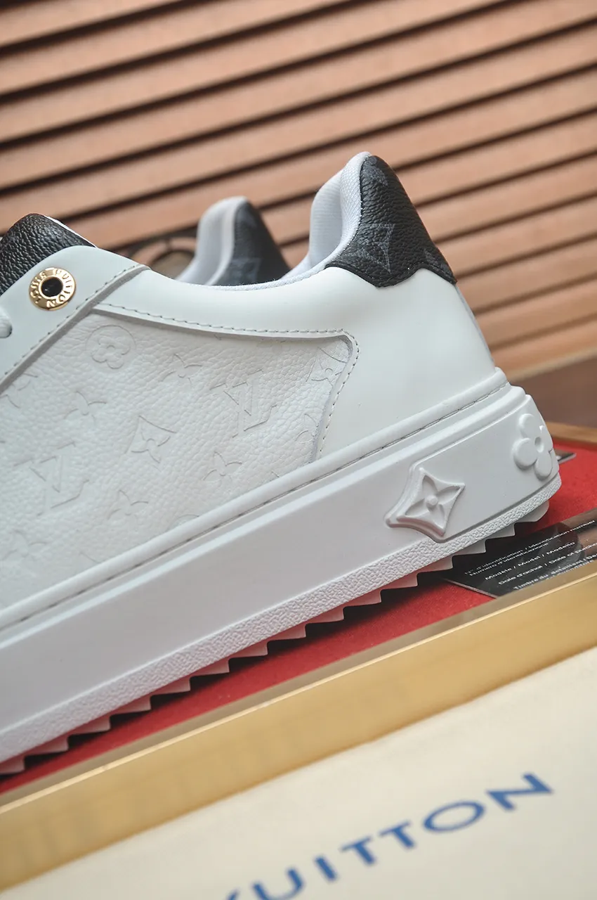 Men's shoes 💰540💶[LOUIS VUITTON] Original order price (water-dyed cowhide lining) new model 🍀LV Louis Vuitton * - top version of LV classic trendy shoes! Made of imported original cowhide, water-dyed cowhide lining, and original wear-resistant rubber outsole! High quality products! Code number 38-45 (45 is custom-made and cannot be returned or exchanged)